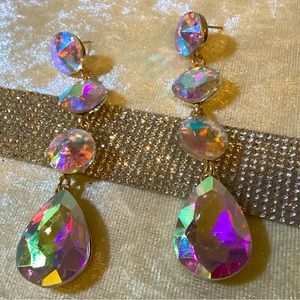 Beautiful crystal aurora borealis earrings